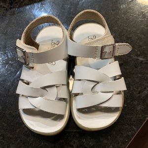 White FootMates Toddler Sandals